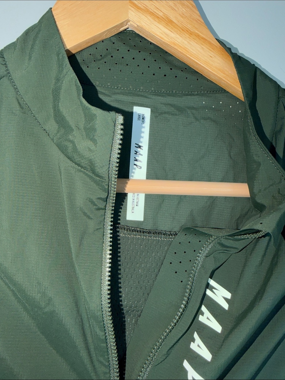 MAAP Wind Vest - Picture 4 of 5